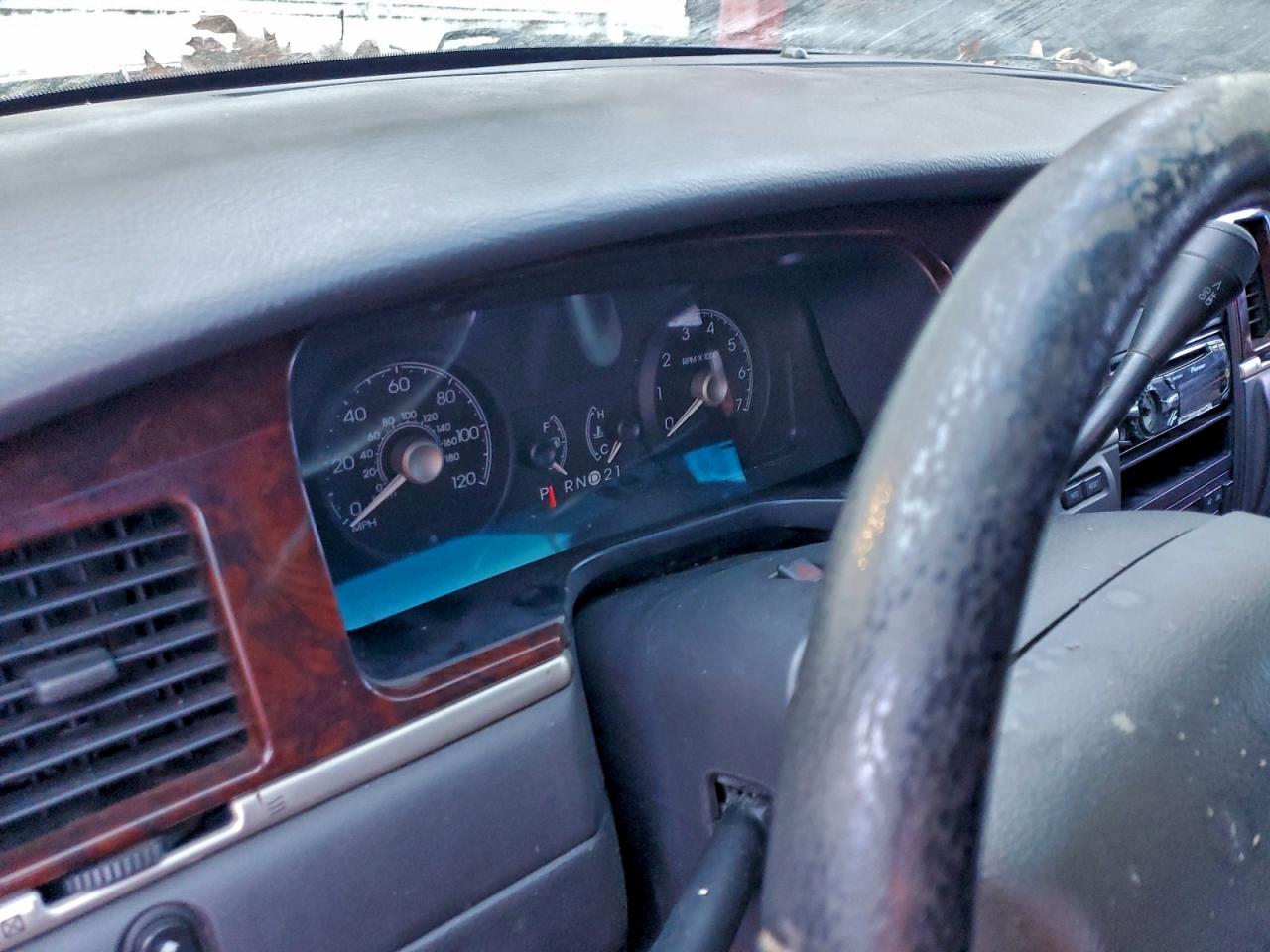 2011 Lincoln Town Car Executive VIN: 1L1FM88W67Y614291 Lot: 94065975