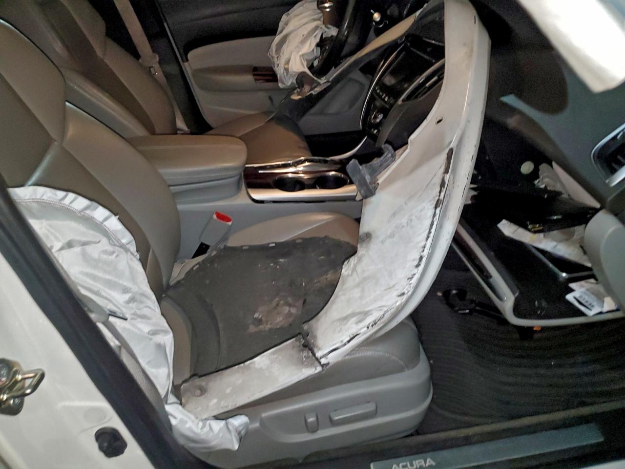 2016 Acura Tlx VIN: 008538 Lot: 94813045