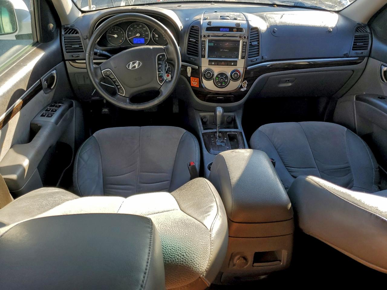 2011 Hyundai Santa Fe Se VIN: 5XYZH4AG9BG047043 Lot: 94426335