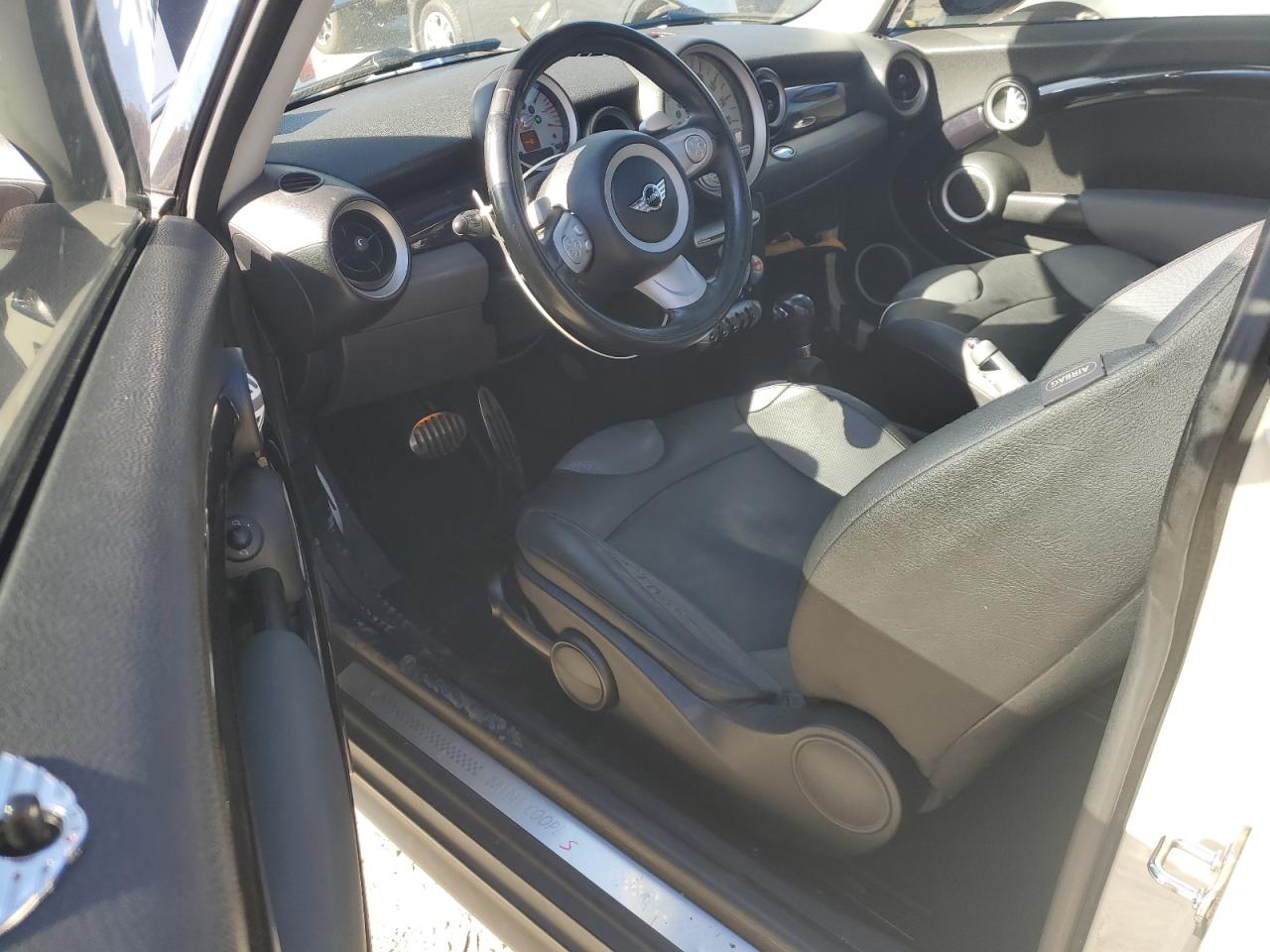 2009 Mini Cooper S VIN: WMWMF73539TW80484 Lot: 91523175