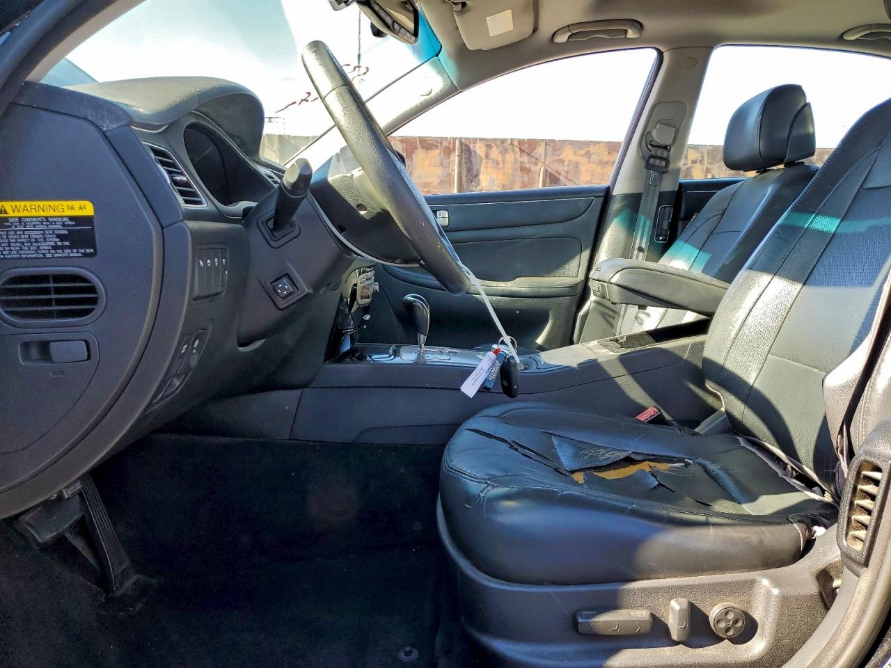 2013 Hyundai Genesis 3.8L VIN: KMHGC4DD7DU249027 Lot: 93967305