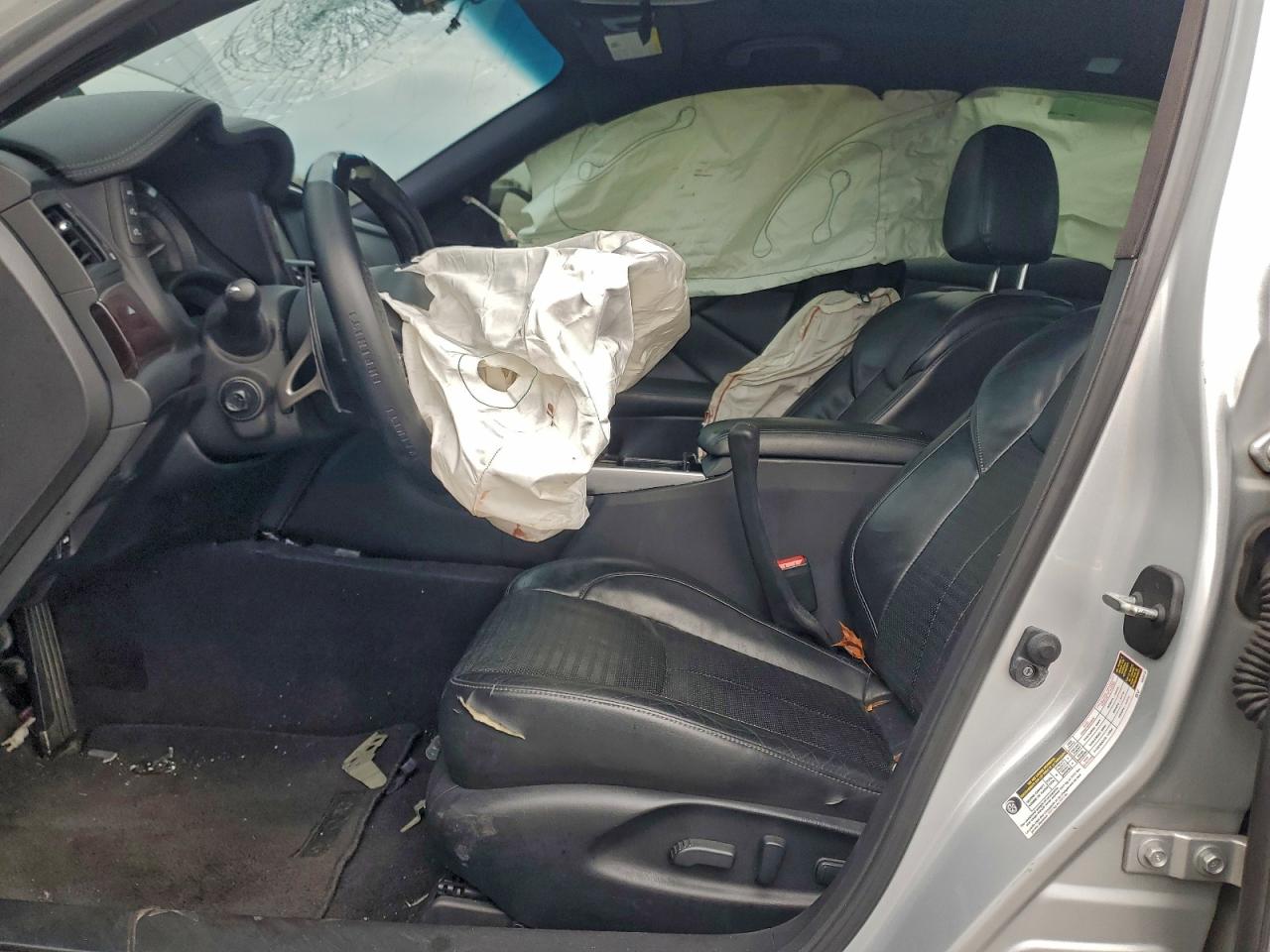 2016 Infiniti Q70 5.6 VIN: JN1AY1AP1GM100015 Lot: 94027375