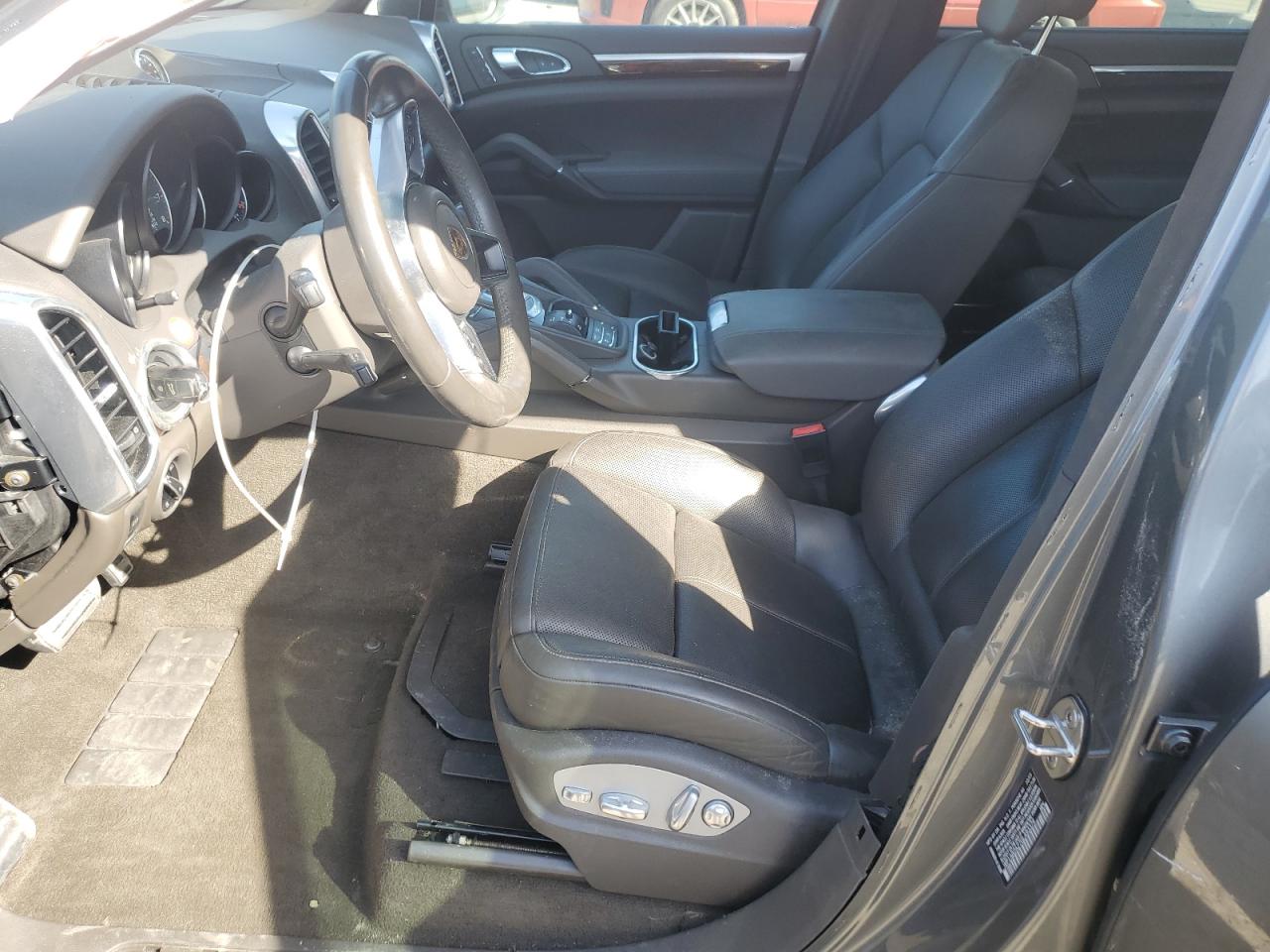 2016 Porsche Cayenne S VIN: WP1AB2A27GLA93374 Lot: 90359245