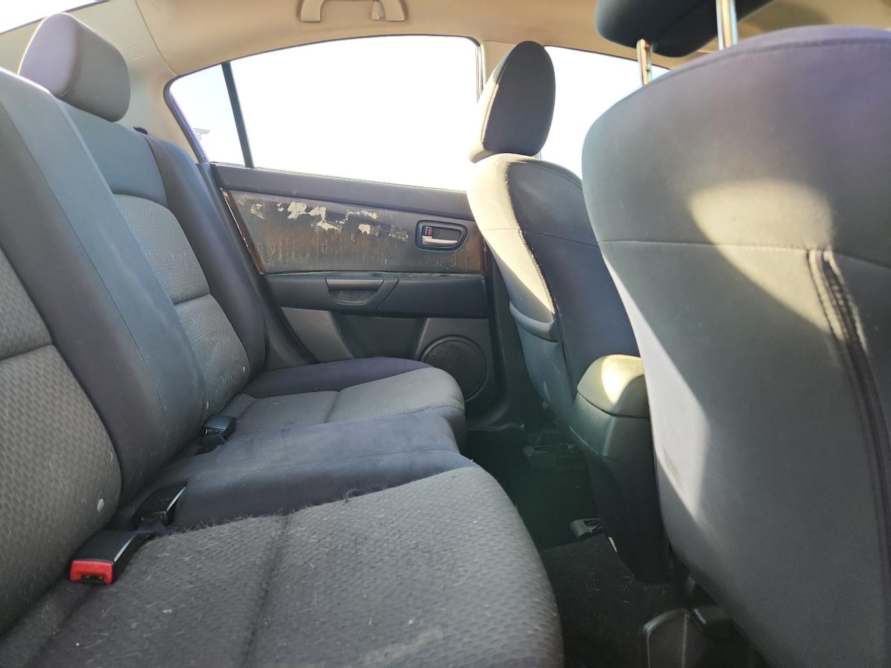 2005 Mazda 3 I VIN: JM1BK32F851261349 Lot: 91347565