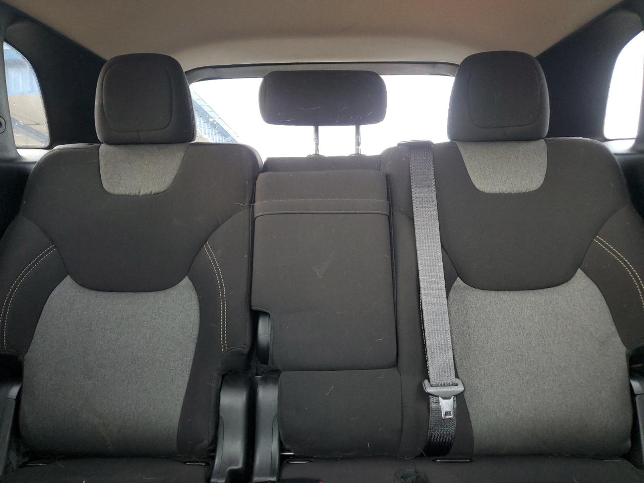 2018 Jeep Cherokee Latitude VIN: 1C4PJMCX3JD614949 Lot: 93633615