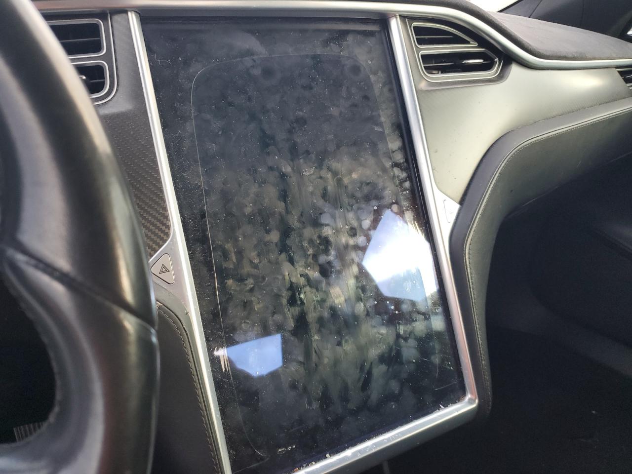 2015 Tesla Model S VIN: 5YJSA1E2XFF120260 Lot: 91186065