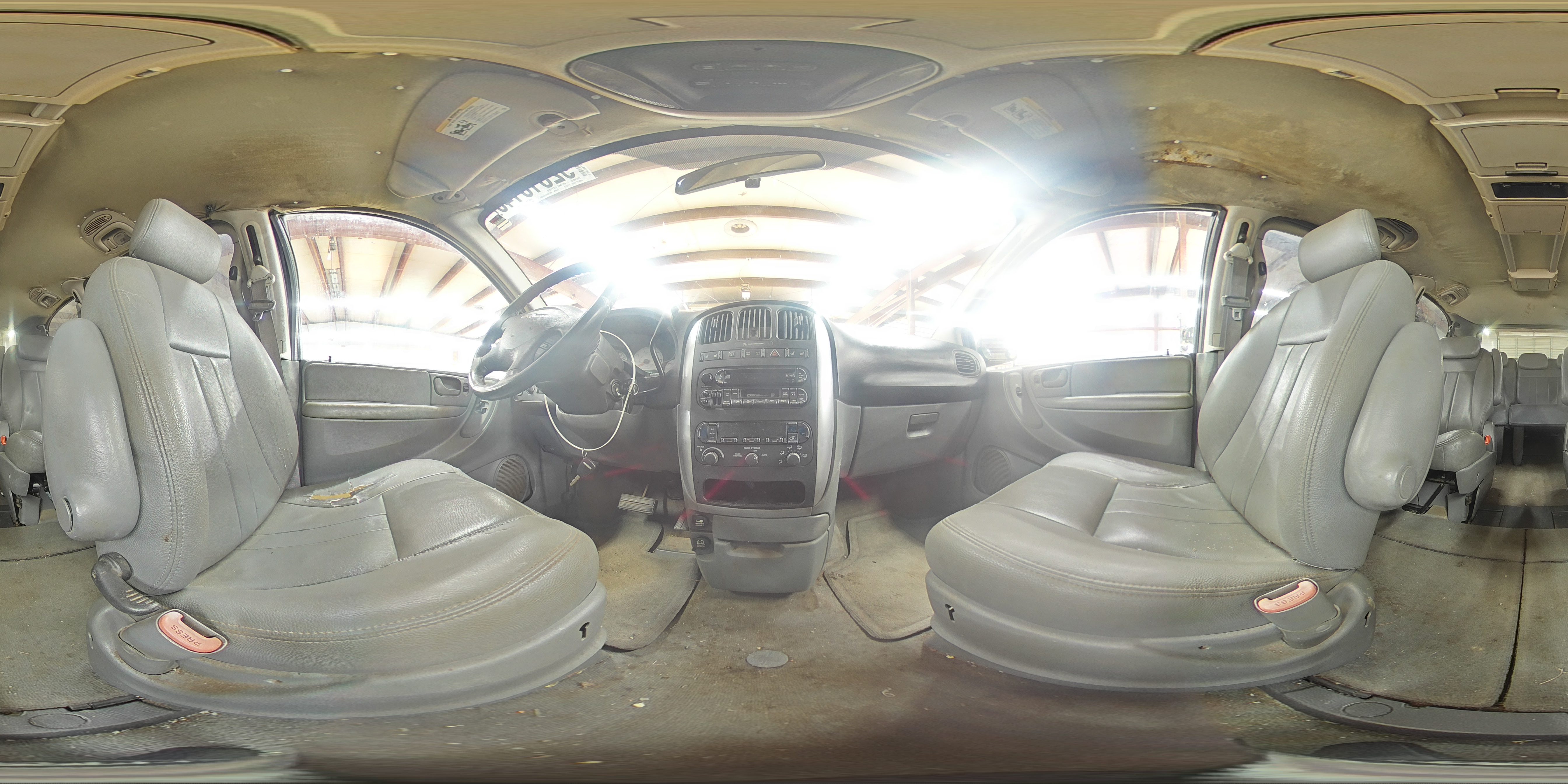 2005 Chrysler Town & Country Touring VIN: 2C4GP54L65R538422 Lot: 92318145