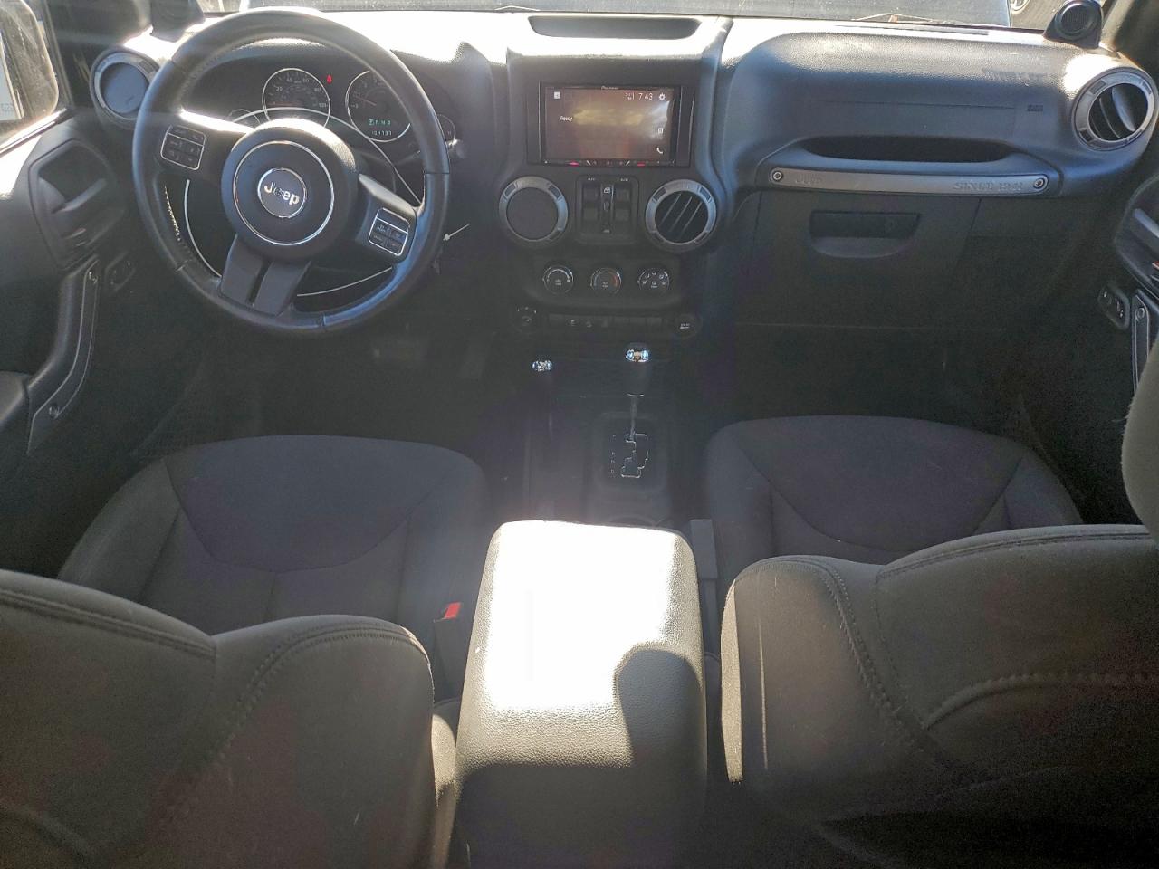 2014 Jeep Wrangler Unlimited Sport VIN: 1C4BJWDG0EL277074 Lot: 94294435