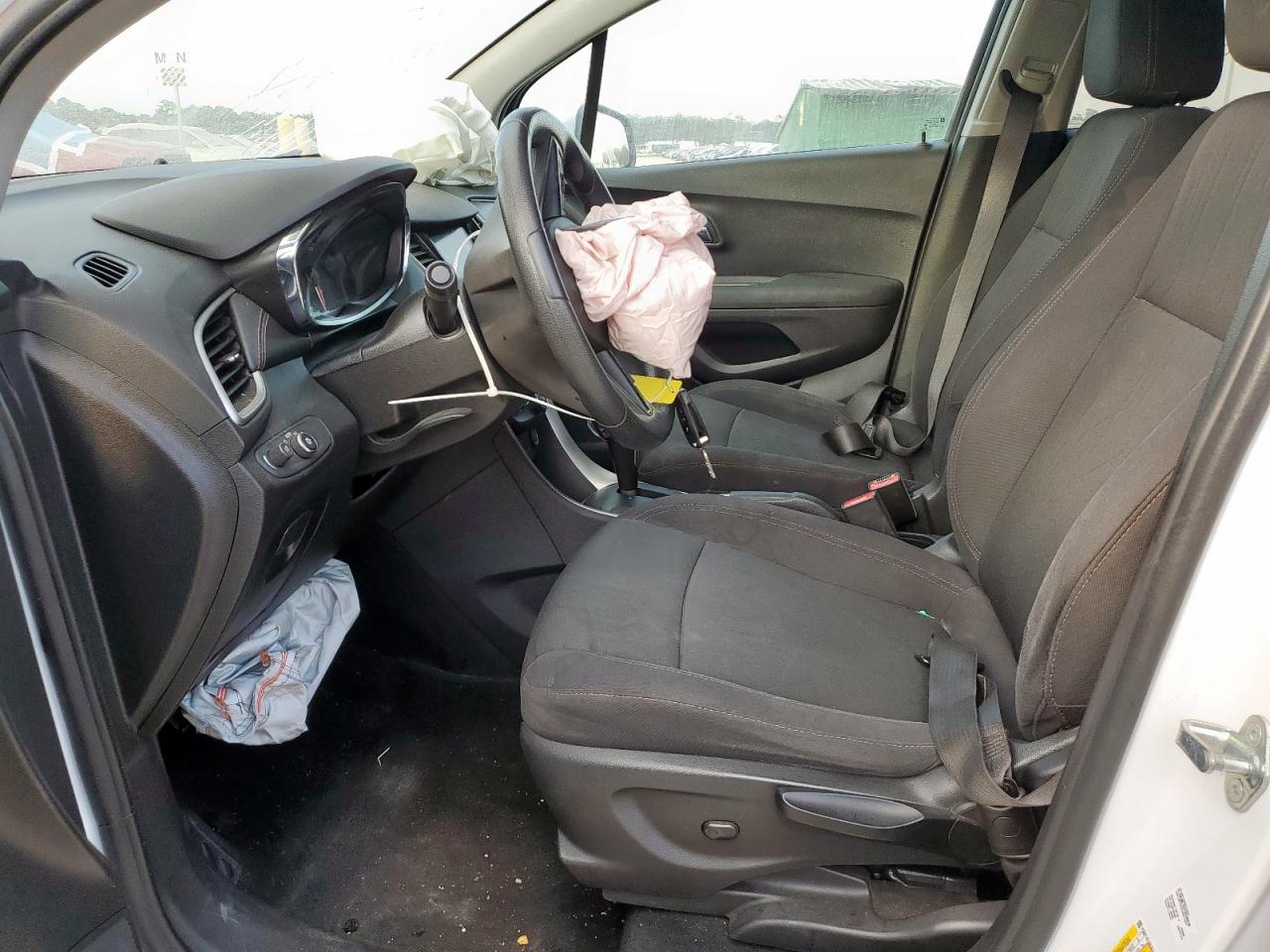 2020 Chevrolet Trax 1Lt VIN: 3GNCJLSB3LL198047 Lot: 93408595