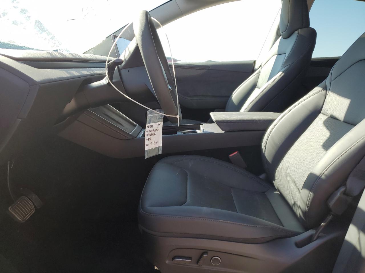 2026 Tesla Model Y VIN: 7SAYGDEE3TF363525 Lot: 91623685