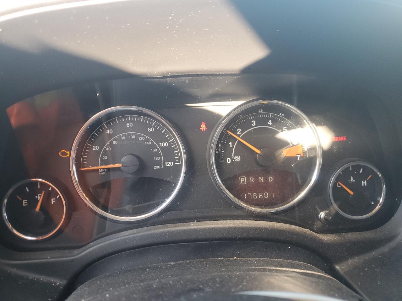 2016 Jeep Compass Latitude VIN: 1C4NJDEB1GD617320 Lot: 93710635