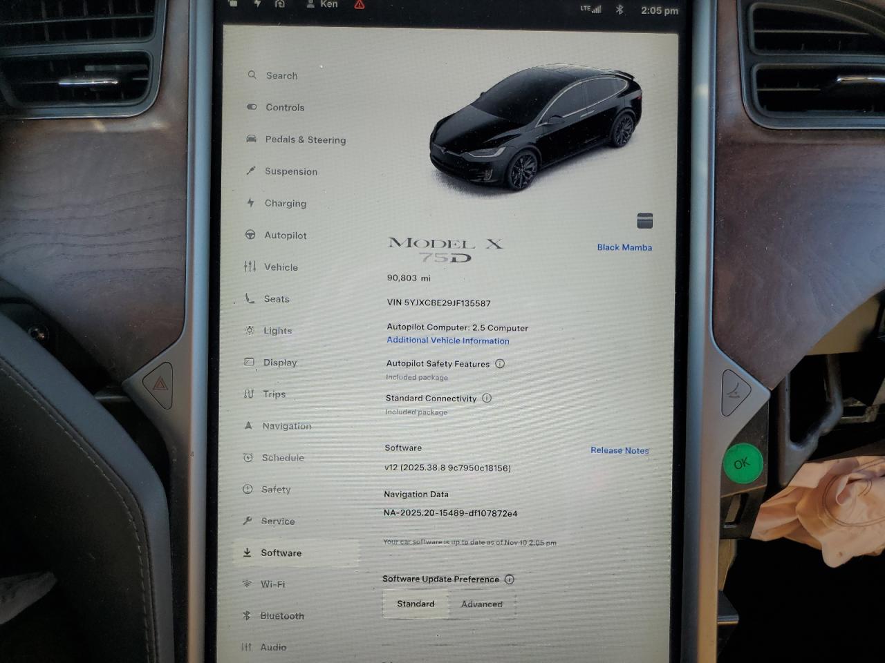 2018 Tesla Model X VIN: 5YJXCBE29JF135587 Lot: 92304075