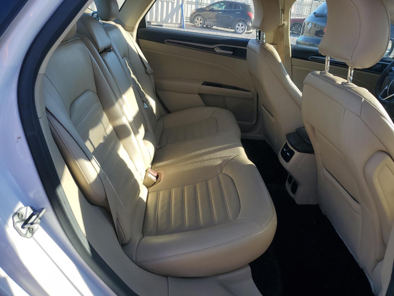 2016 Ford Fusion Se Hybrid VIN: 3FA6P0LU0GR374841 Lot: 91219105