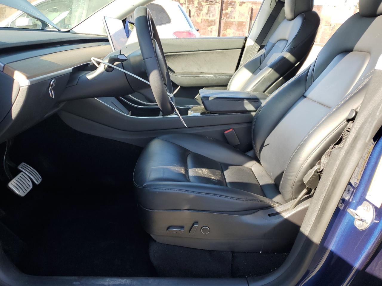 2021 Tesla Model Y VIN: 5YJYGDEF8MF091996 Lot: 91911825