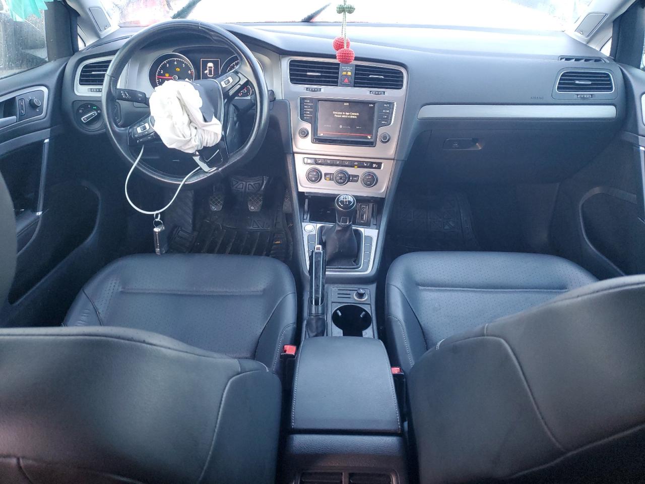 2016 Volkswagen Golf S VIN: 3VW117AU1GM040989 Lot: 92403695