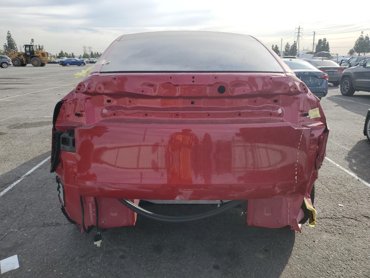 2026 Tesla Model Y VIN: 7SAYGDED1TF415662 Lot: 91021225