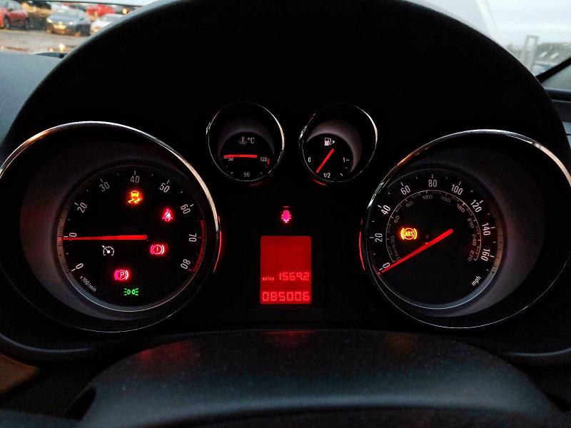 2012 VAUXHALL INSIGNIA 1.8I 16V EXCLUSIV 5DR