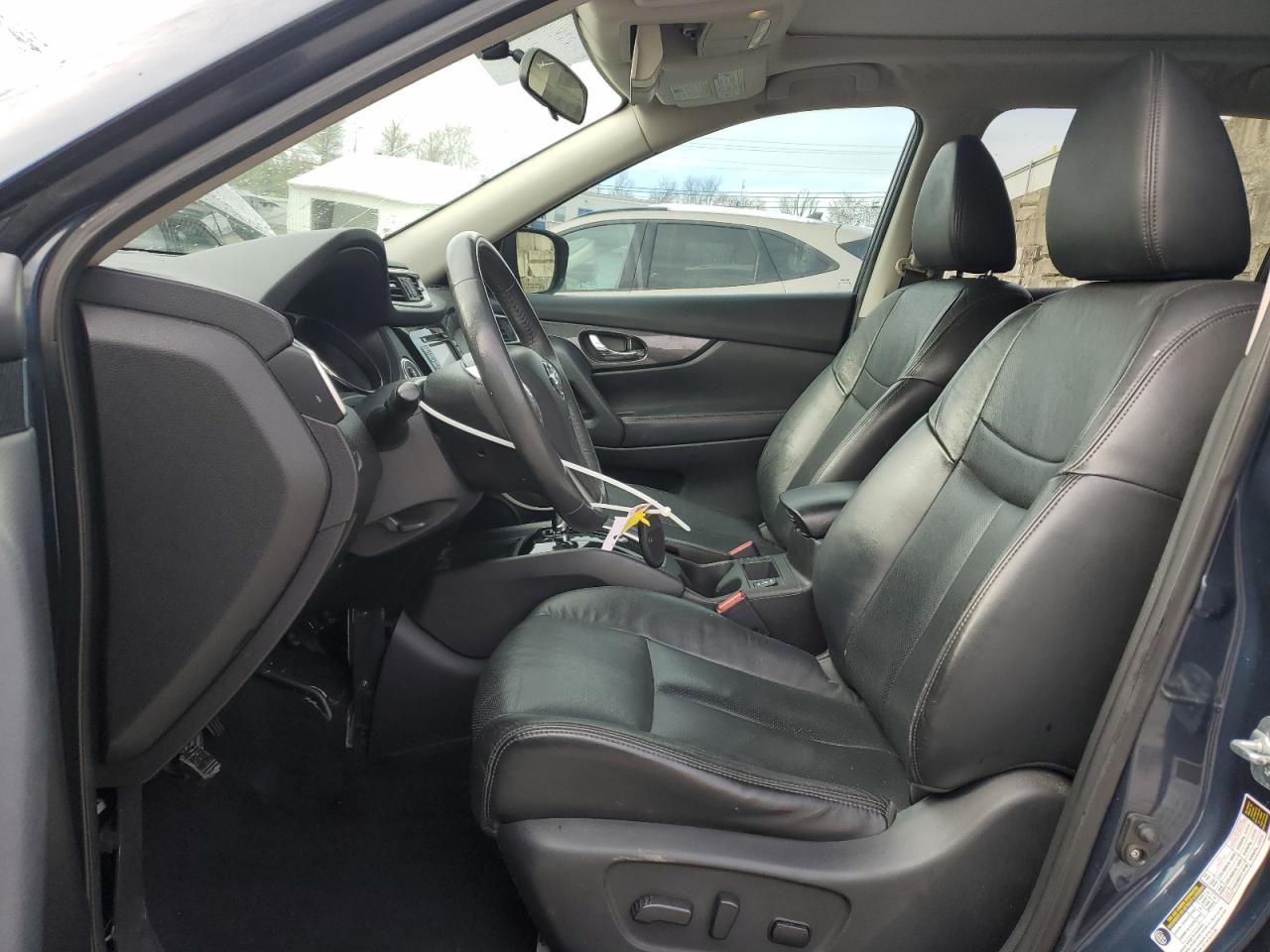 2015 Nissan Rogue S VIN: 5N1AT2MT1FC844563 Lot: 92131065