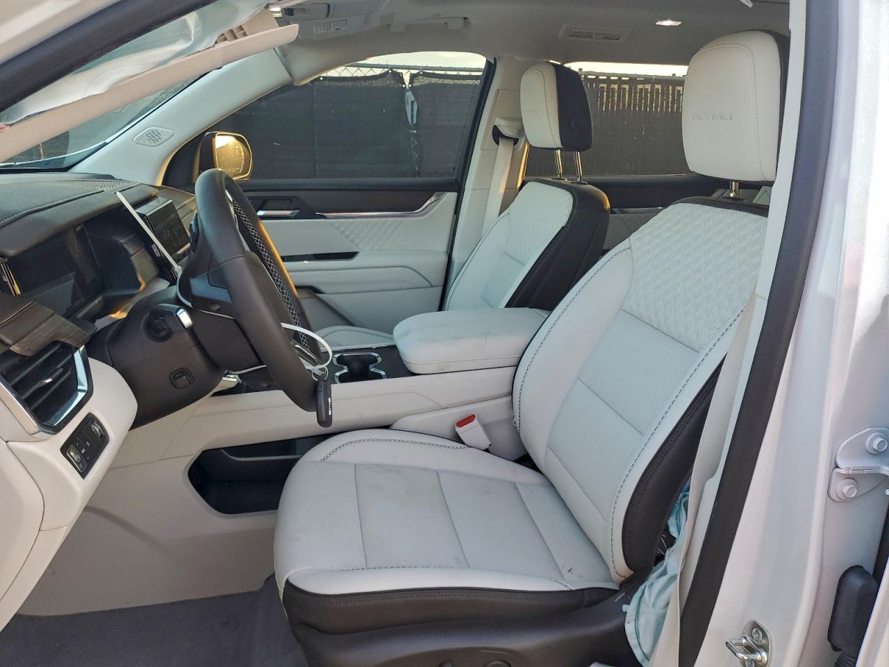 2024 GMC Acadia Denali VIN: 1GKENLKS8RJ248015 Lot: 94151015