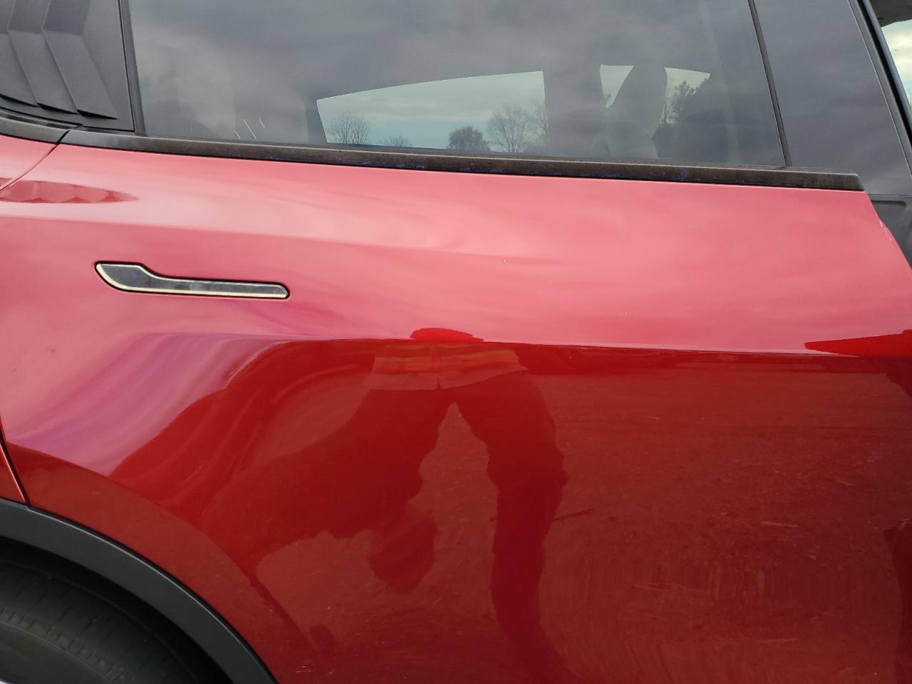 2024 Tesla Model Y VIN: 7SAYGDEE7RA272439 Lot: 92590975