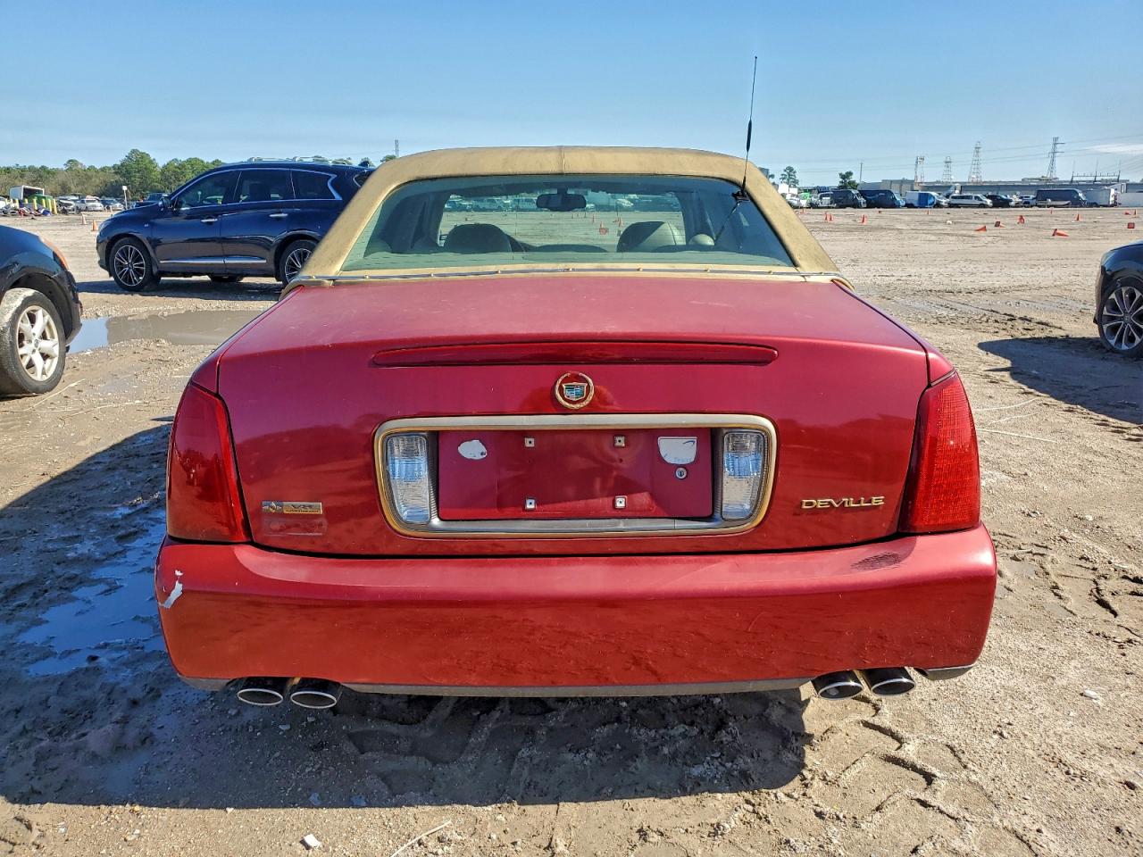 2004 Cadillac Deville VIN: 1G6KD54YX4U215266 Lot: 94407725