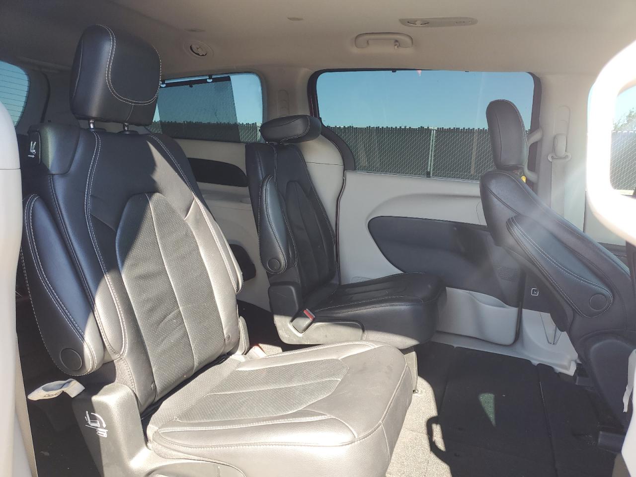 2022 Chrysler Pacifica Touring L VIN: 2C4RC1BG2NR179881 Lot: 91032665