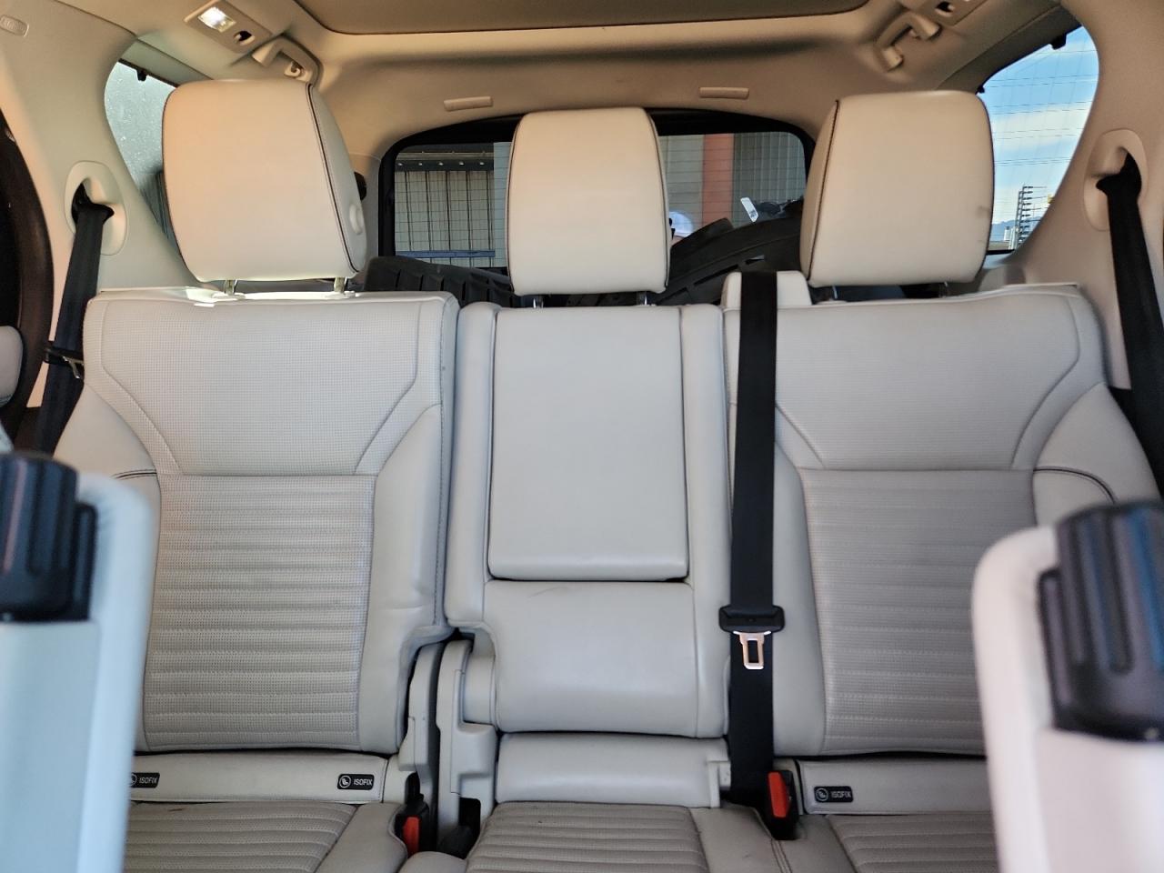 2017 Land Rover Discovery First Edition VIN: SALRTBBV2HA015228 Lot: 92192075