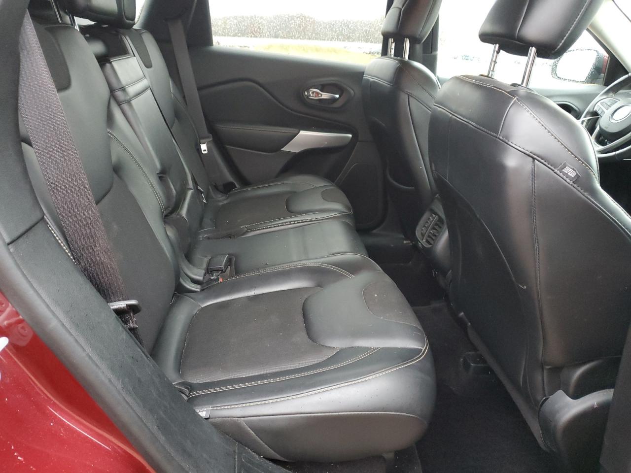 2018 Jeep Cherokee Latitude Plus VIN: 1C4PJMLB0JD600799 Lot: 92796995