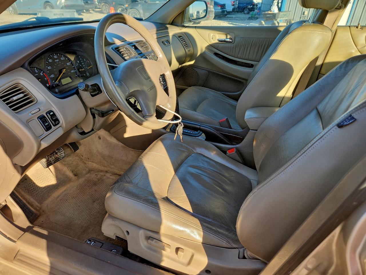 2000 Honda Accord Ex VIN: 1HGCG1650YA013761 Lot: 94066615