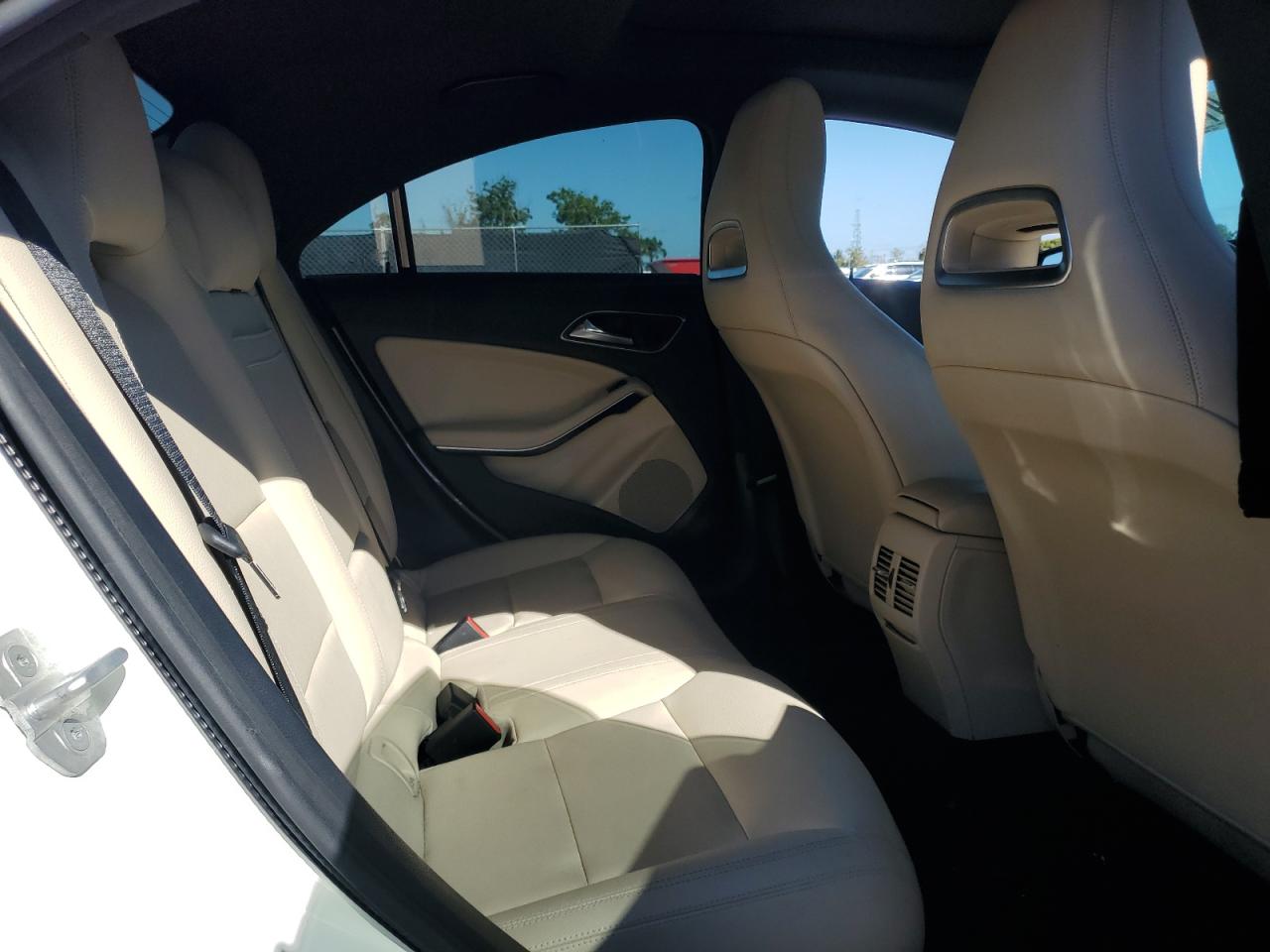 2016 Mercedes-Benz Cla 250 VIN: WDDSJ4EB6GN355040 Lot: 91475775