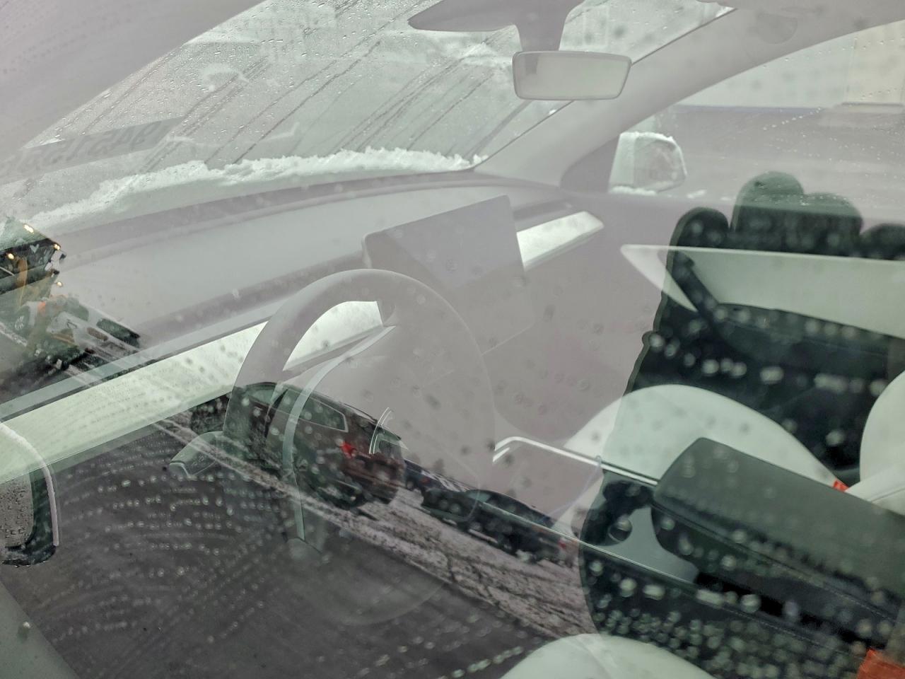 2021 Tesla Model Y VIN: 5YJYGAEE8MF258881 Lot: 94515565