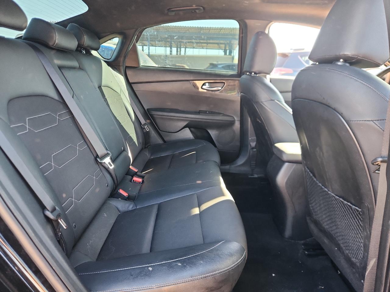 2024 Kia Forte Gt Line VIN: 3KPF54AD8RE756233 Lot: 92055295