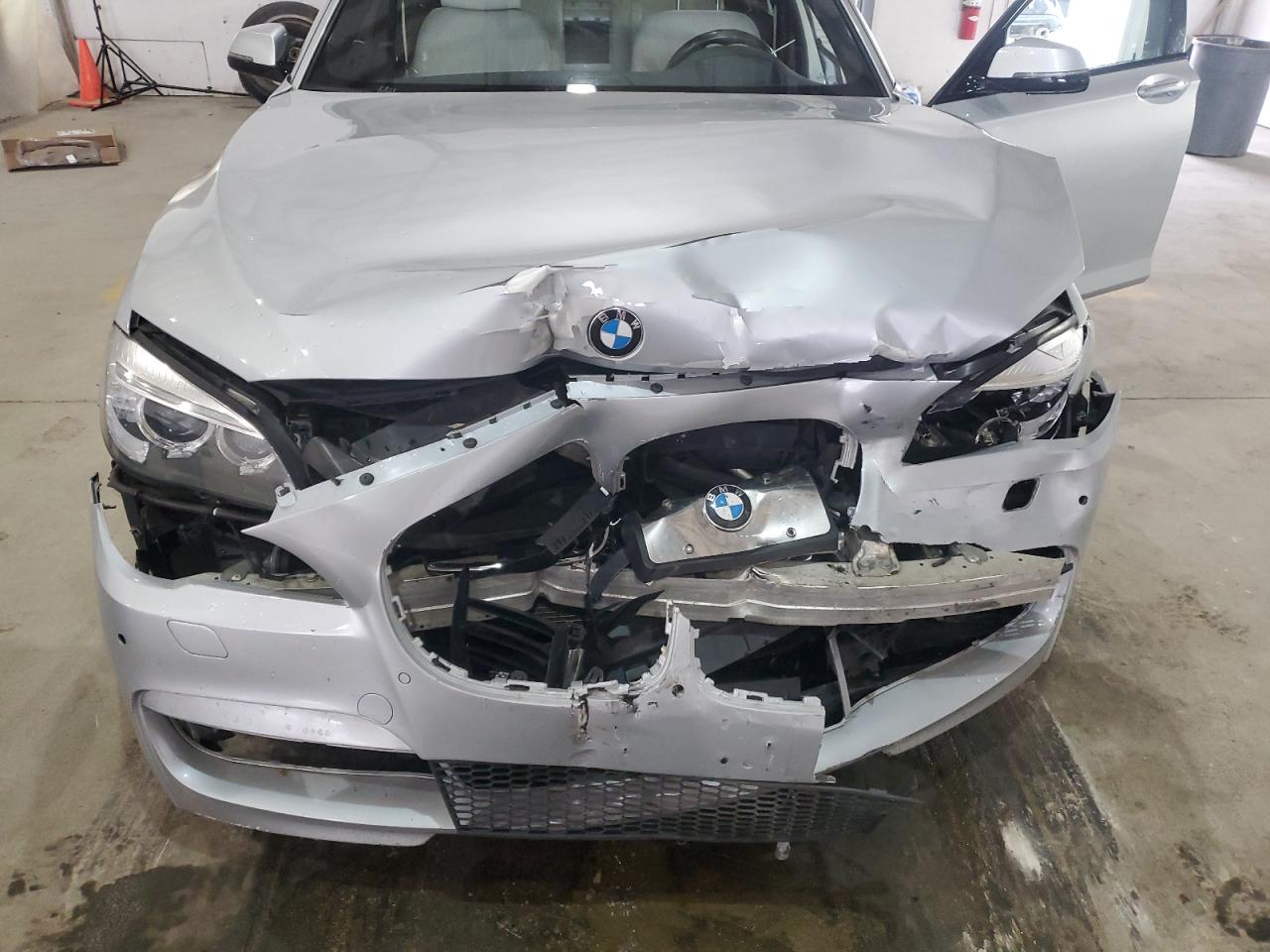 2014 BMW 740 Li VIN: WBAYE4C57ED138733 Lot: 91781635