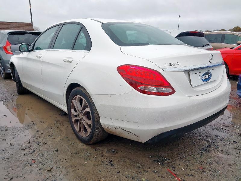 2015 MERCEDES-BENZ C CLASS C200 BLUETEC SE 4DR AUTO