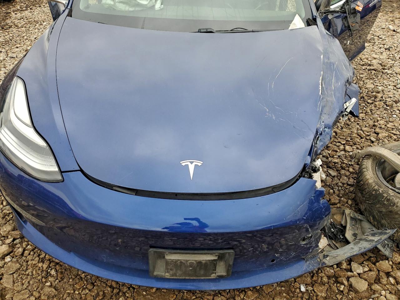 2019 Tesla Model 3 VIN: 5YJ3E1EA4KF400945 Lot: 94333165