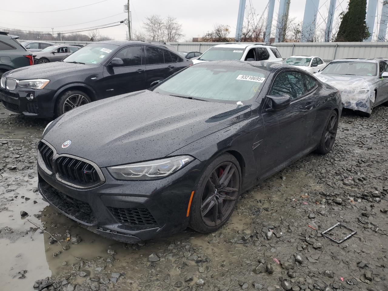 2023 BMW M8