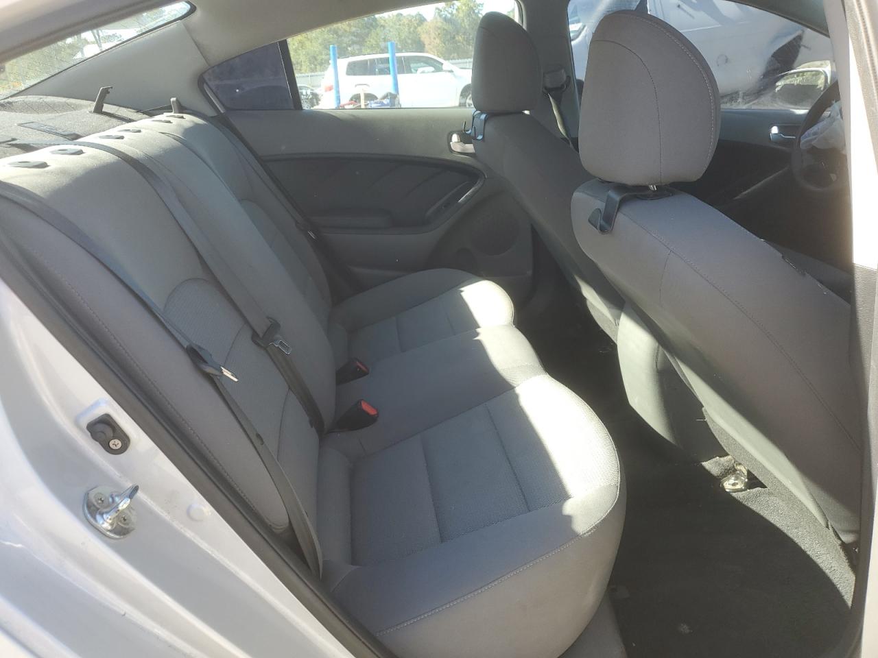 2018 Kia Forte Lx VIN: 3KPFK4A73JE260070 Lot: 92709495