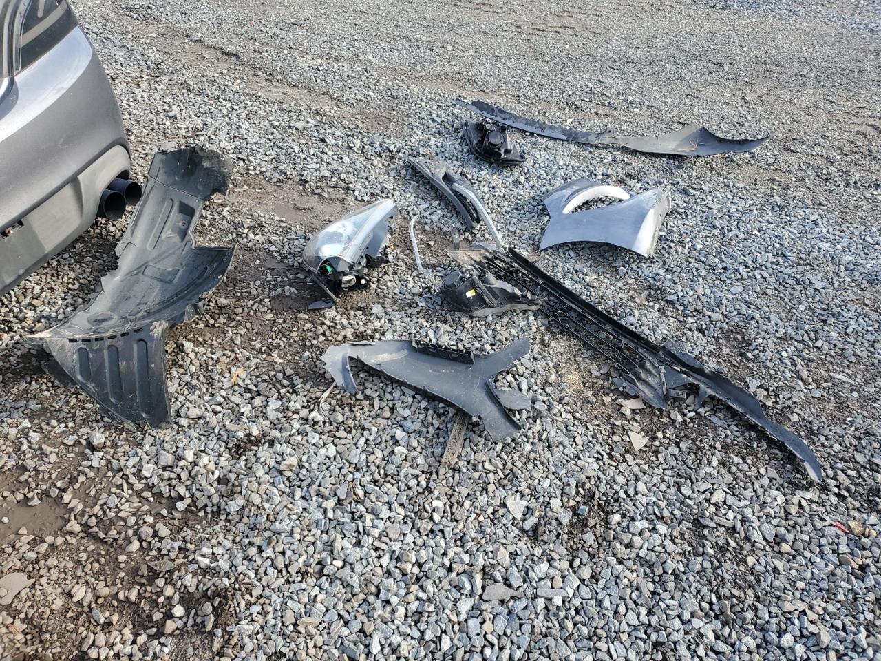 2013 Hyundai Genesis Coupe 3.8L VIN: KMHHU6KJ1DU108735 Lot: 90947115