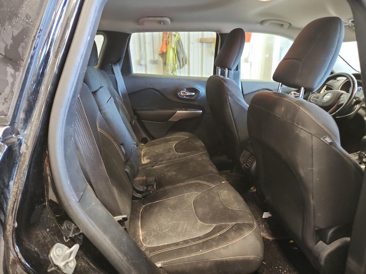 2017 Jeep Cherokee Latitude VIN: 1C4PJMCS6HW611739 Lot: 91648395