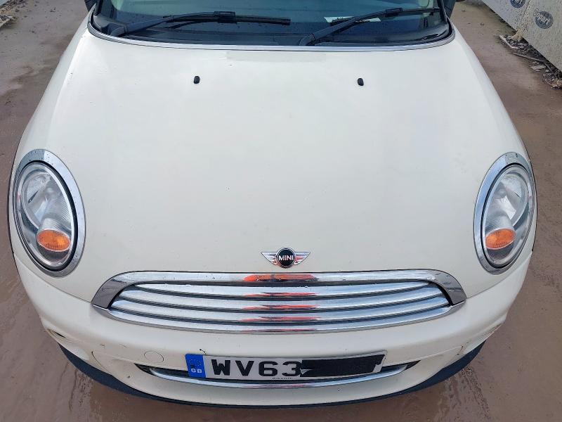 2013 MINI CLUBMAN 1.6 COOPER 5DR