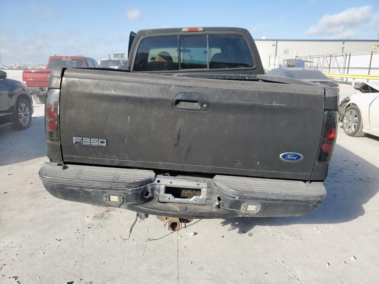 1999 Ford F250 Super Duty VIN: 1FTNW20F9XEA06347 Lot: 92898825