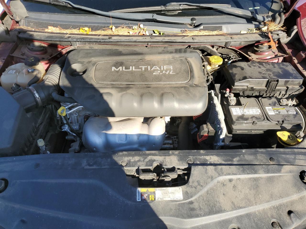 2015 Chrysler 200 Limited VIN: 1C3CCCAB4FN621148 Lot: 92369325