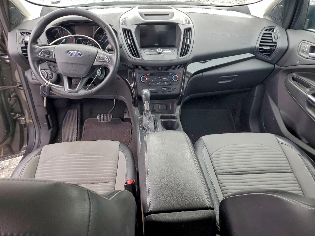 2018 Ford Escape Se VIN: 1FMCU9GD5JUB52117 Lot: 94157075