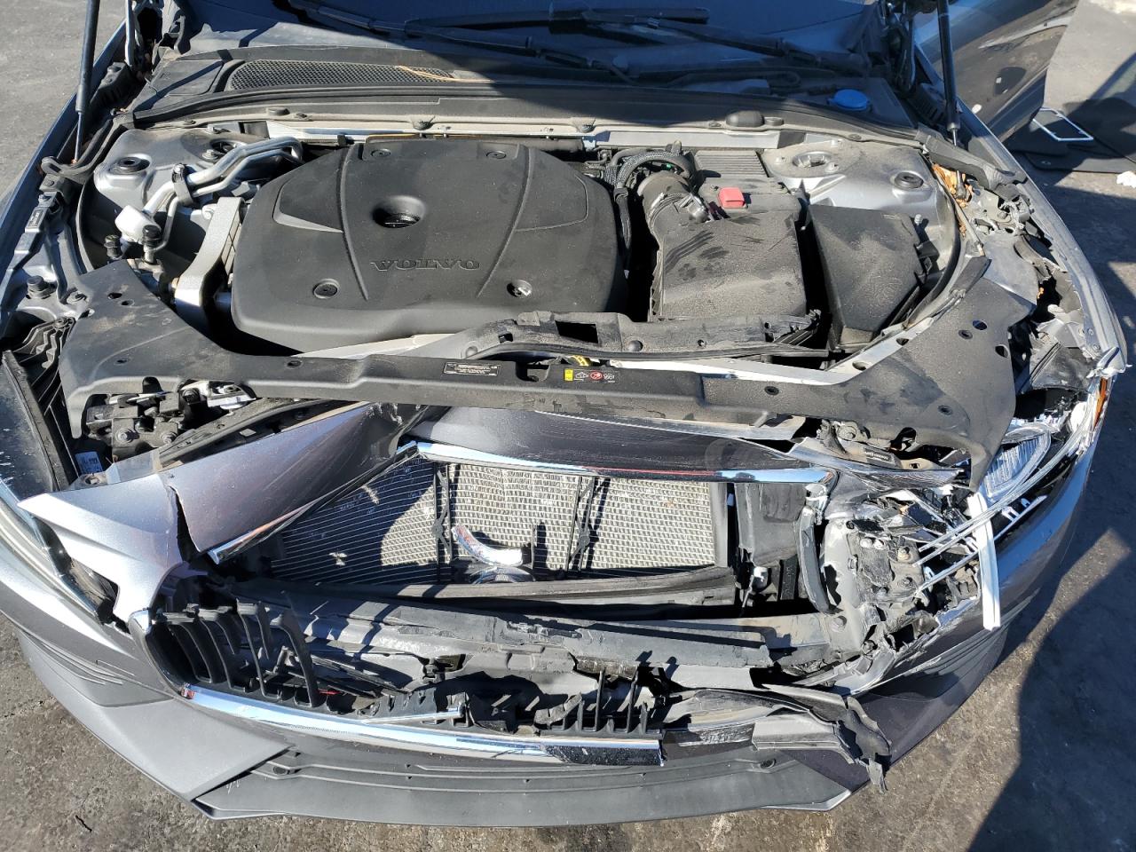 2019 Volvo S60 T5 Momentum VIN: 7JR102FK1KG014042 Lot: 93039675