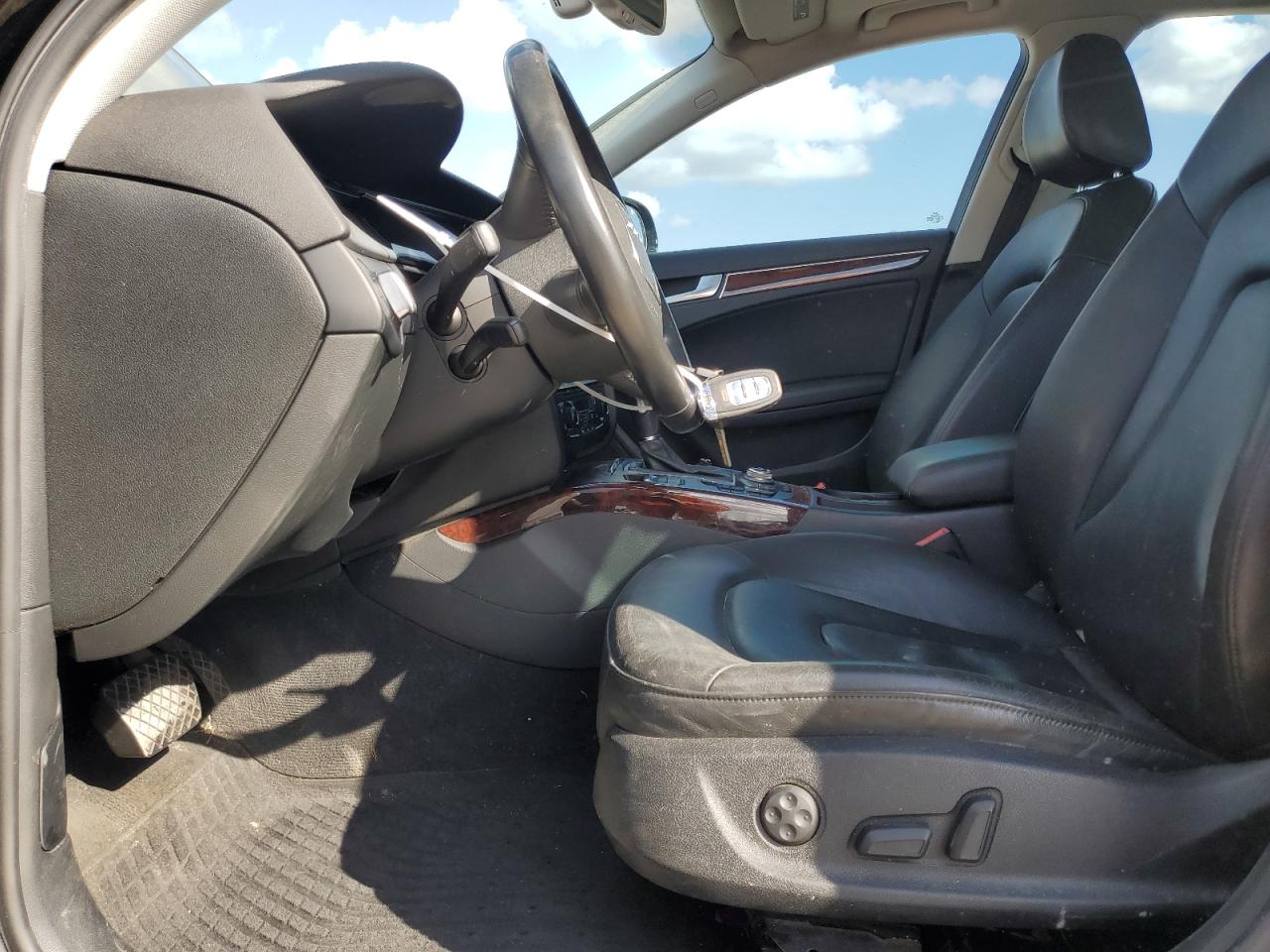 2011 Audi A4 Premium Plus VIN: WAUWFAFL6BA045566 Lot: 93566075