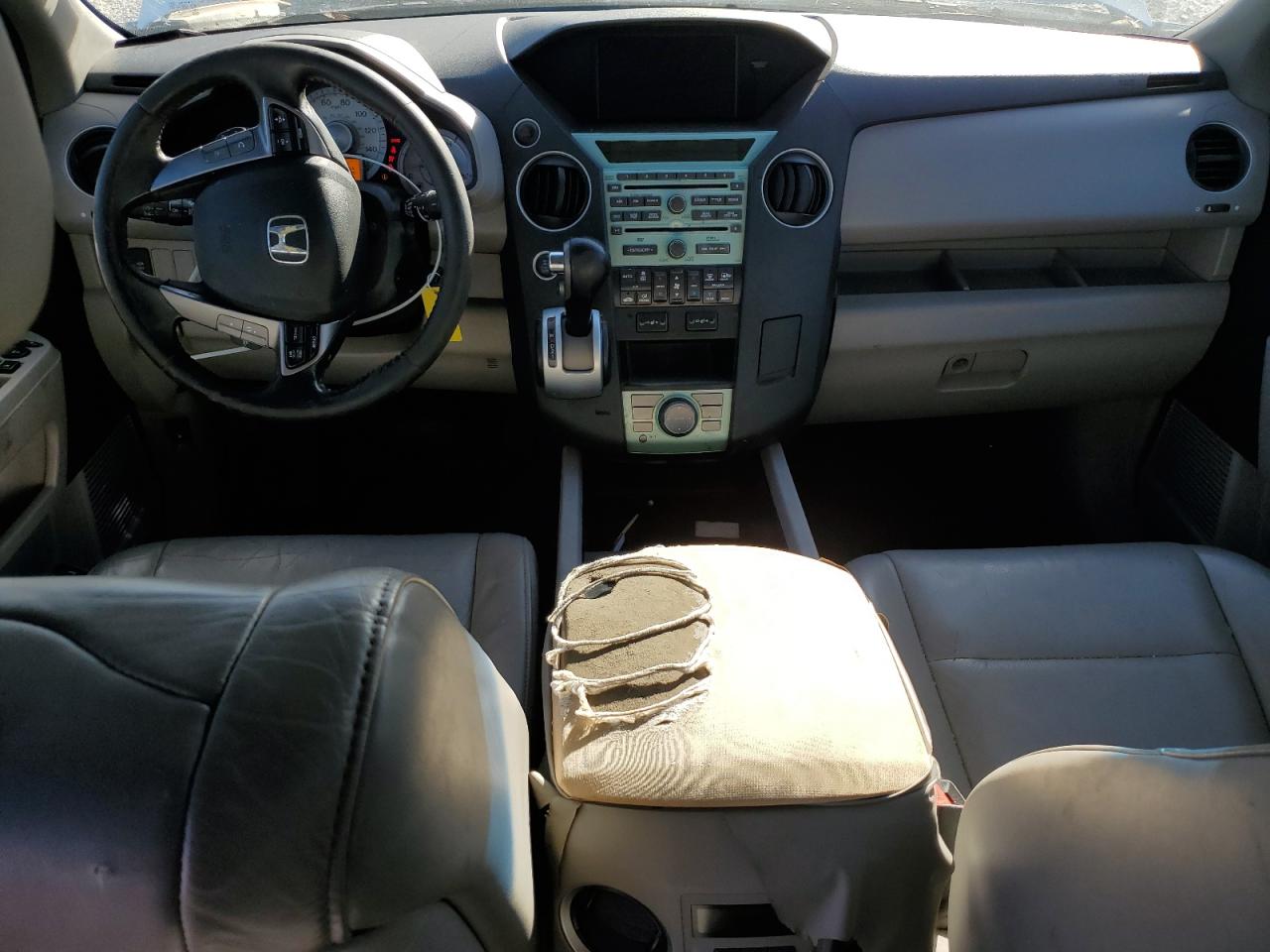 2011 Honda Pilot Touring VIN: 5FNYF4H94BB036693 Lot: 92272485