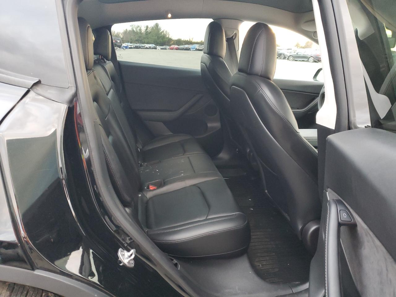 2022 Tesla Model Y VIN: 7SAYGDEE8NF432308 Lot: 92918905