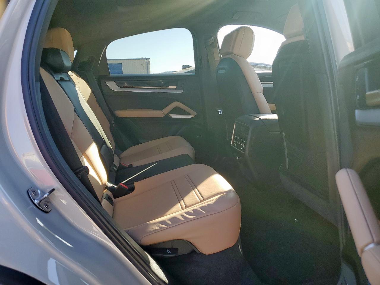 2025 Porsche Cayenne Coupe VIN: WP1BA2AY6SDA31270 Lot: 91845525