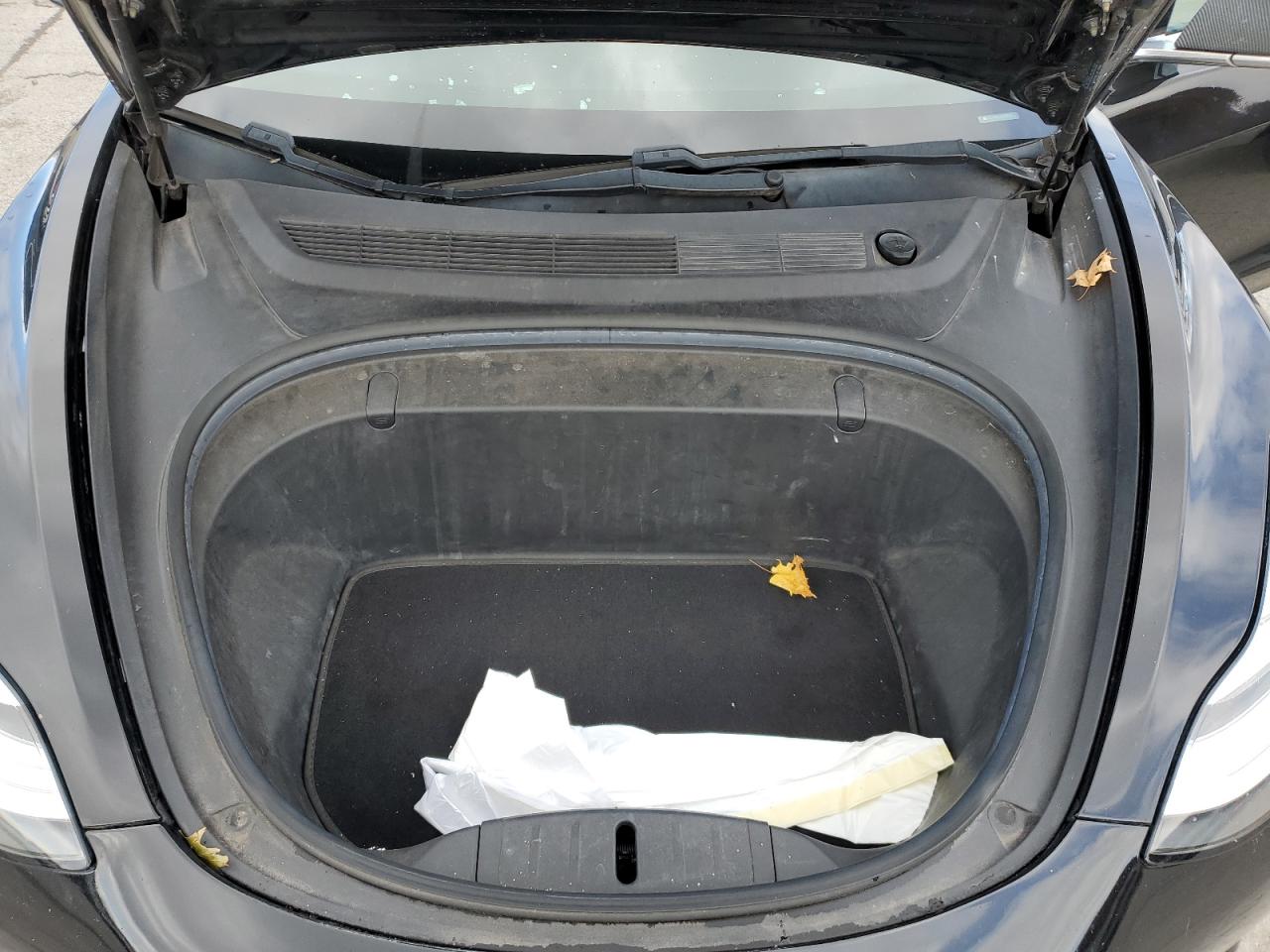 2018 Tesla Model 3 VIN: 5YJ3E1EA1JF156976 Lot: 92131865