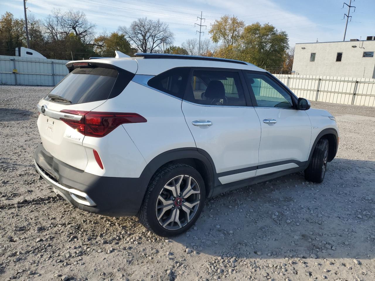 2021 Kia Seltos Sx VIN: KNDETCA26M7221226 Lot: 91296625